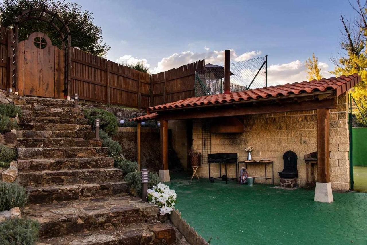 Casa Rural La Castanona Buiza Eksteriør bilde